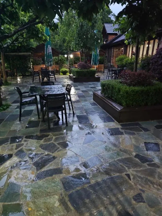 Bar Restorant Geshtenja