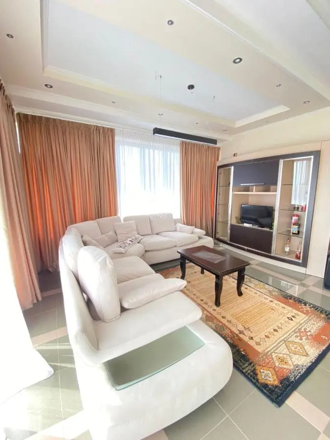 Green Garden Villa