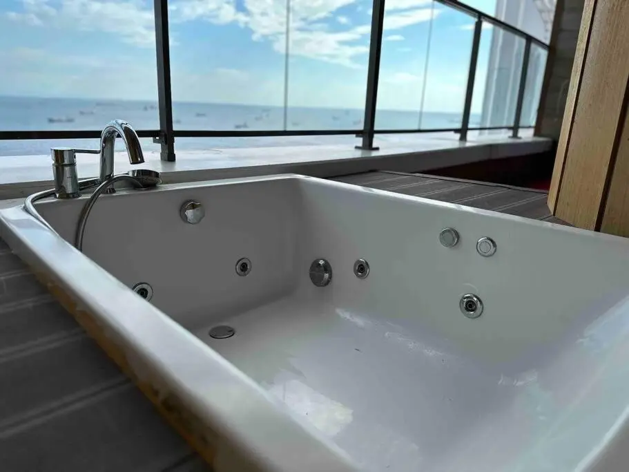Exquisite Ottomare Suites