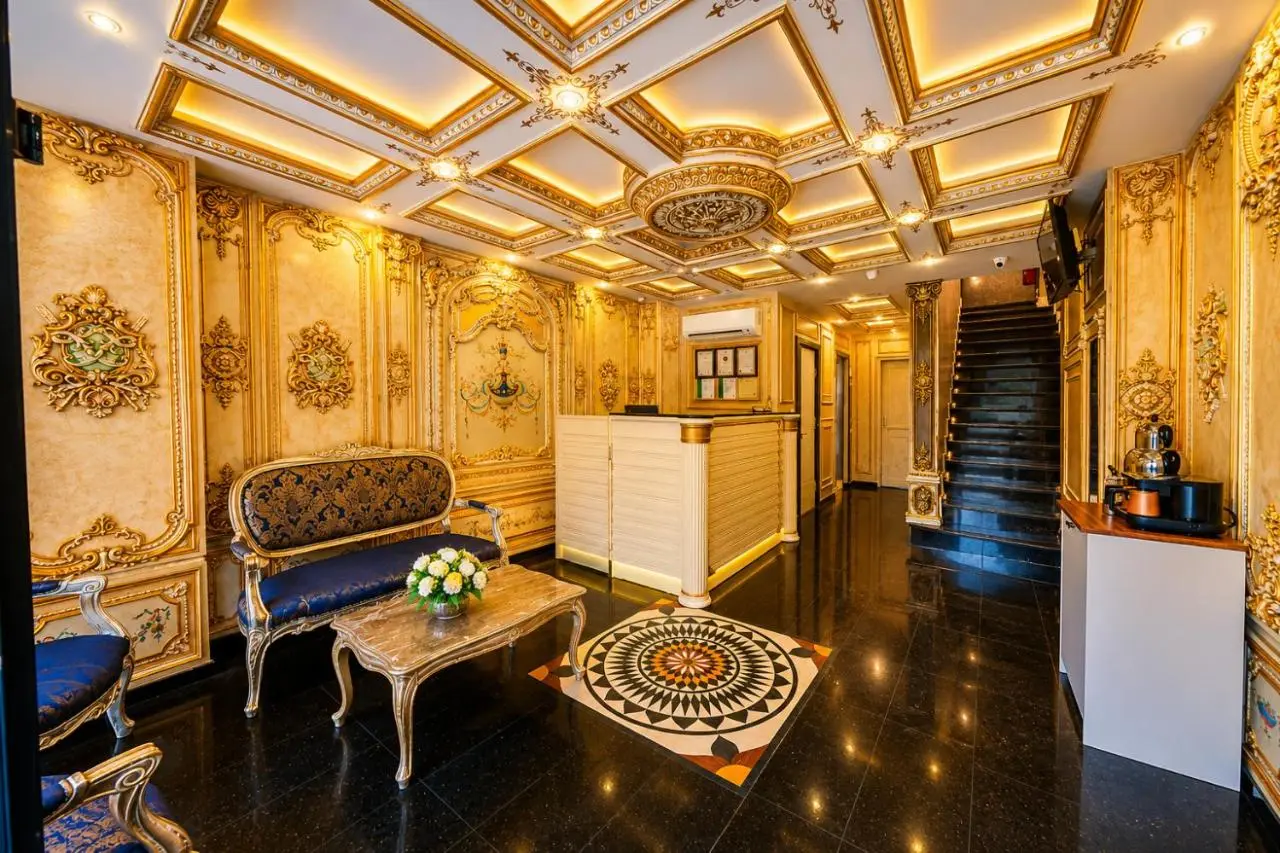 Grand Kavi Hotel