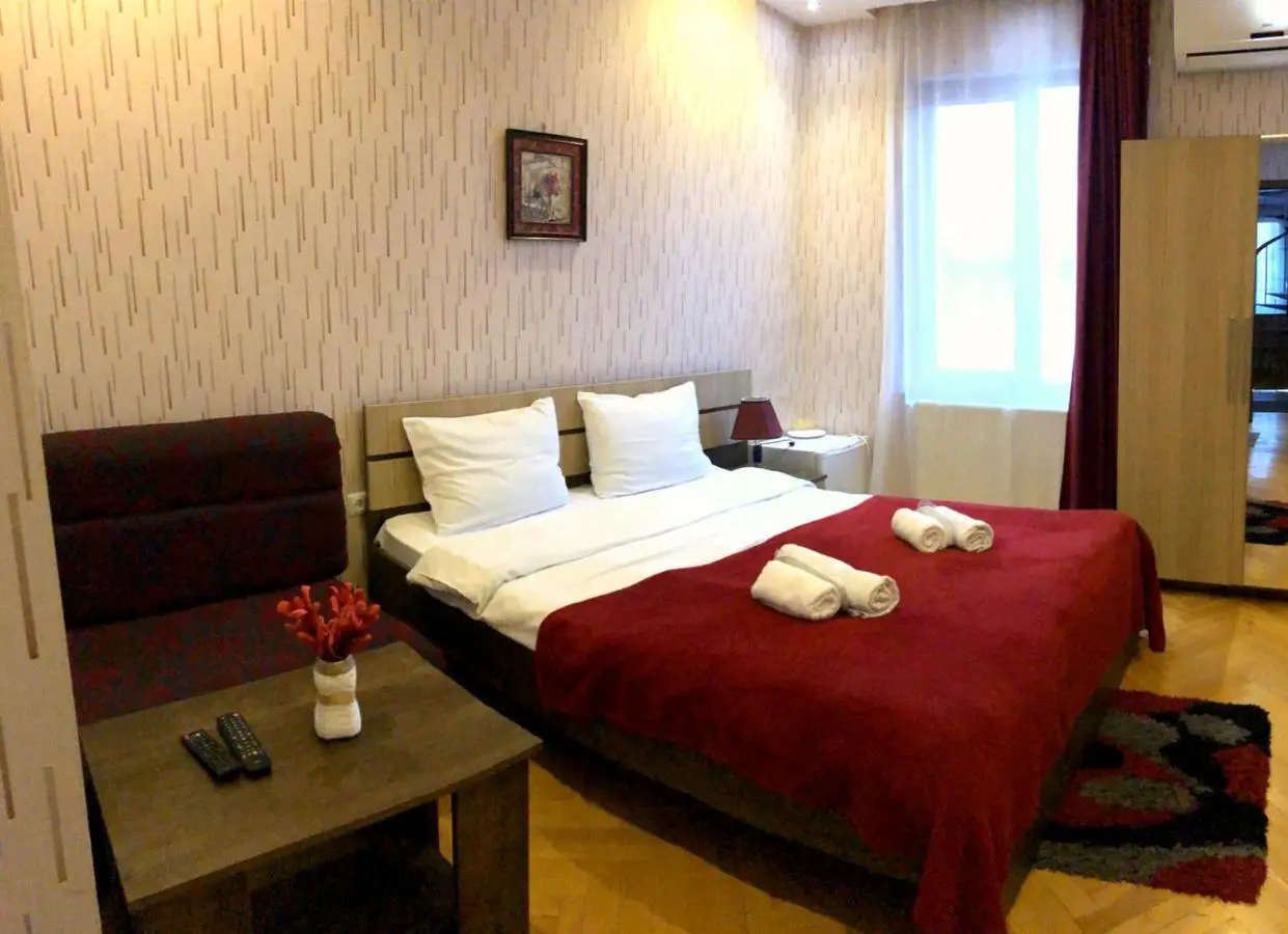 Bonus Hotel