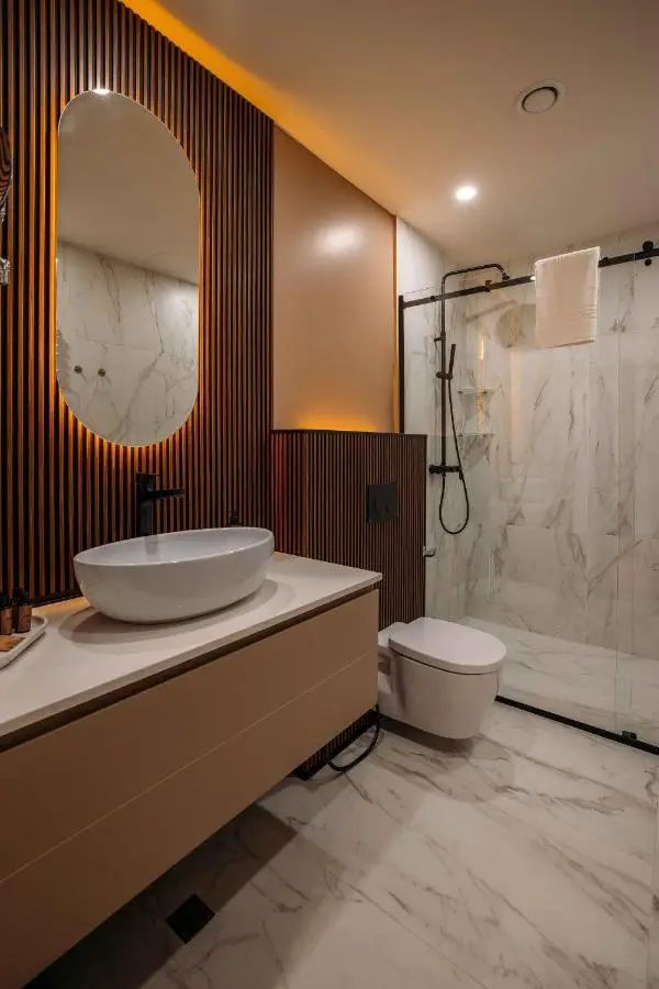 Hotel Monday by DNT Group