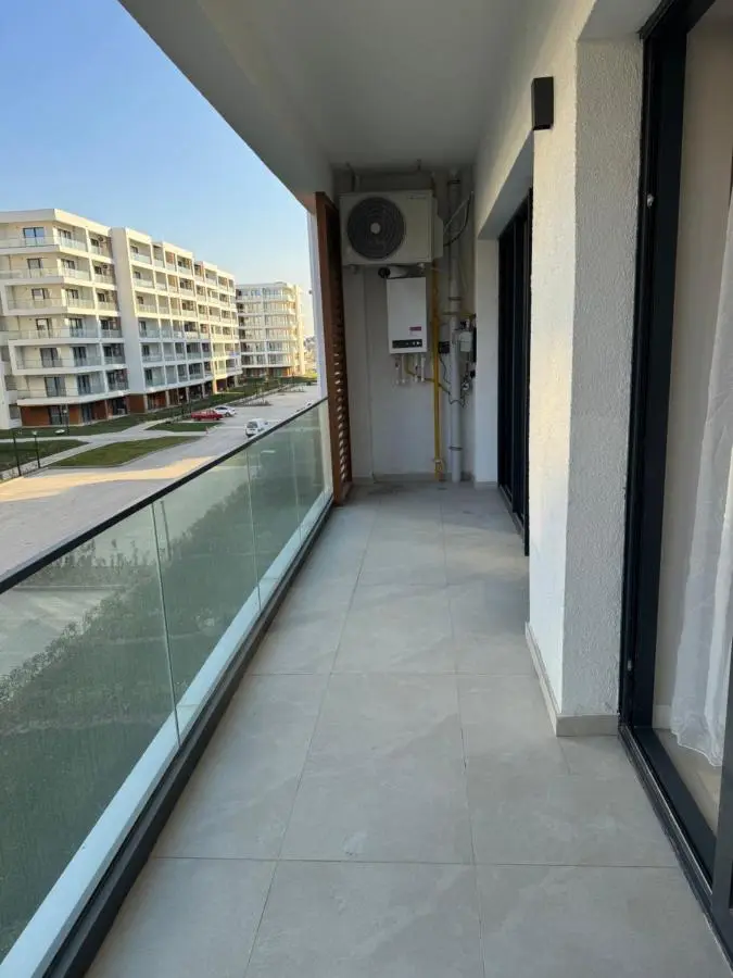 Sea Breeze, "Park Residence-2"