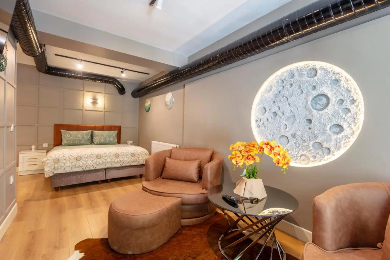 Hexa Suites Hotel