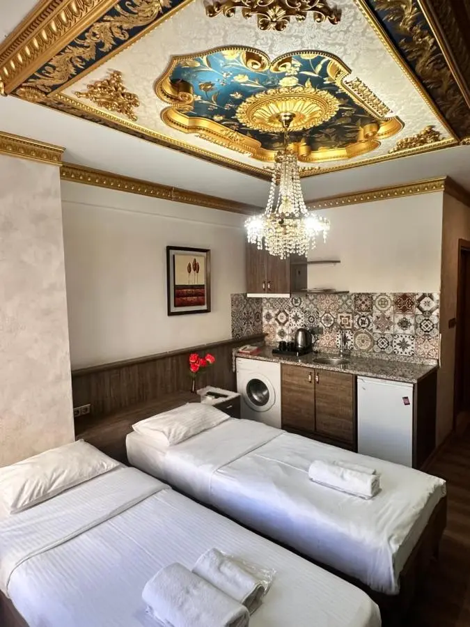 taksim white family suites