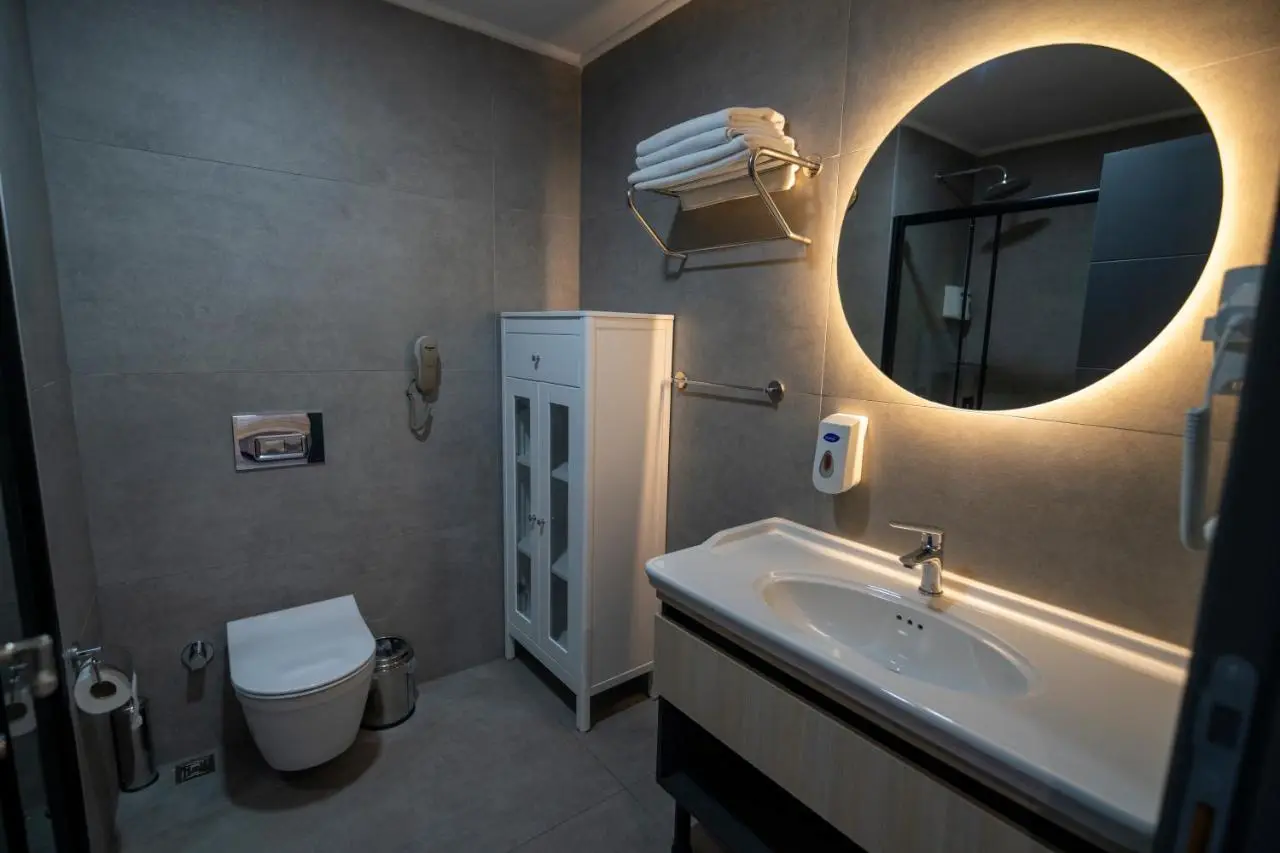Demederon Hotel