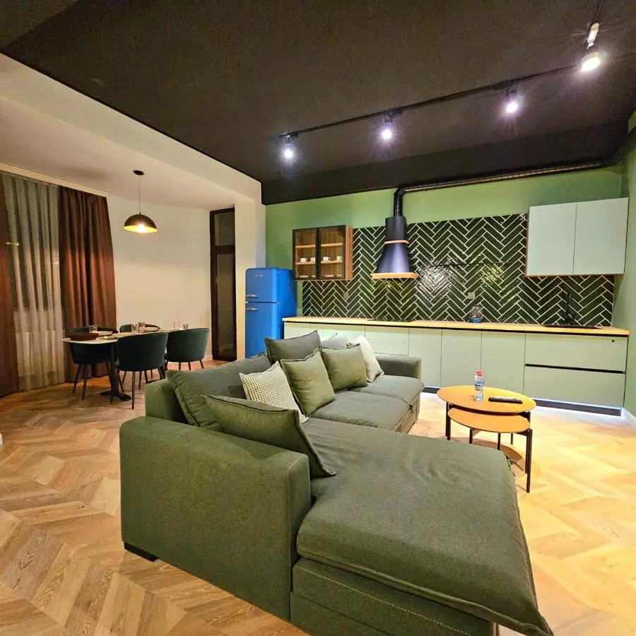lux-deluxe city apartment