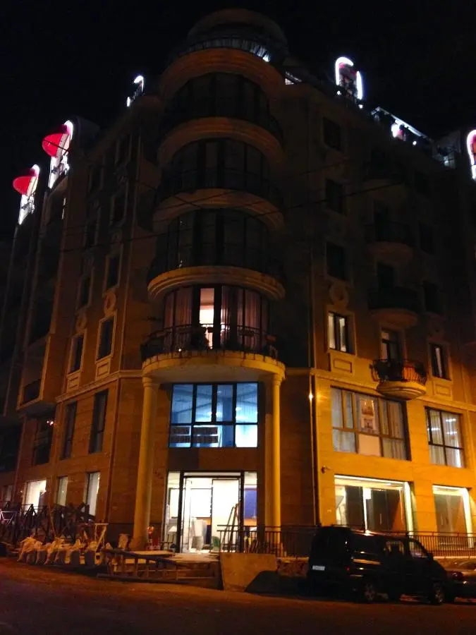 11 Shio Chitadze St