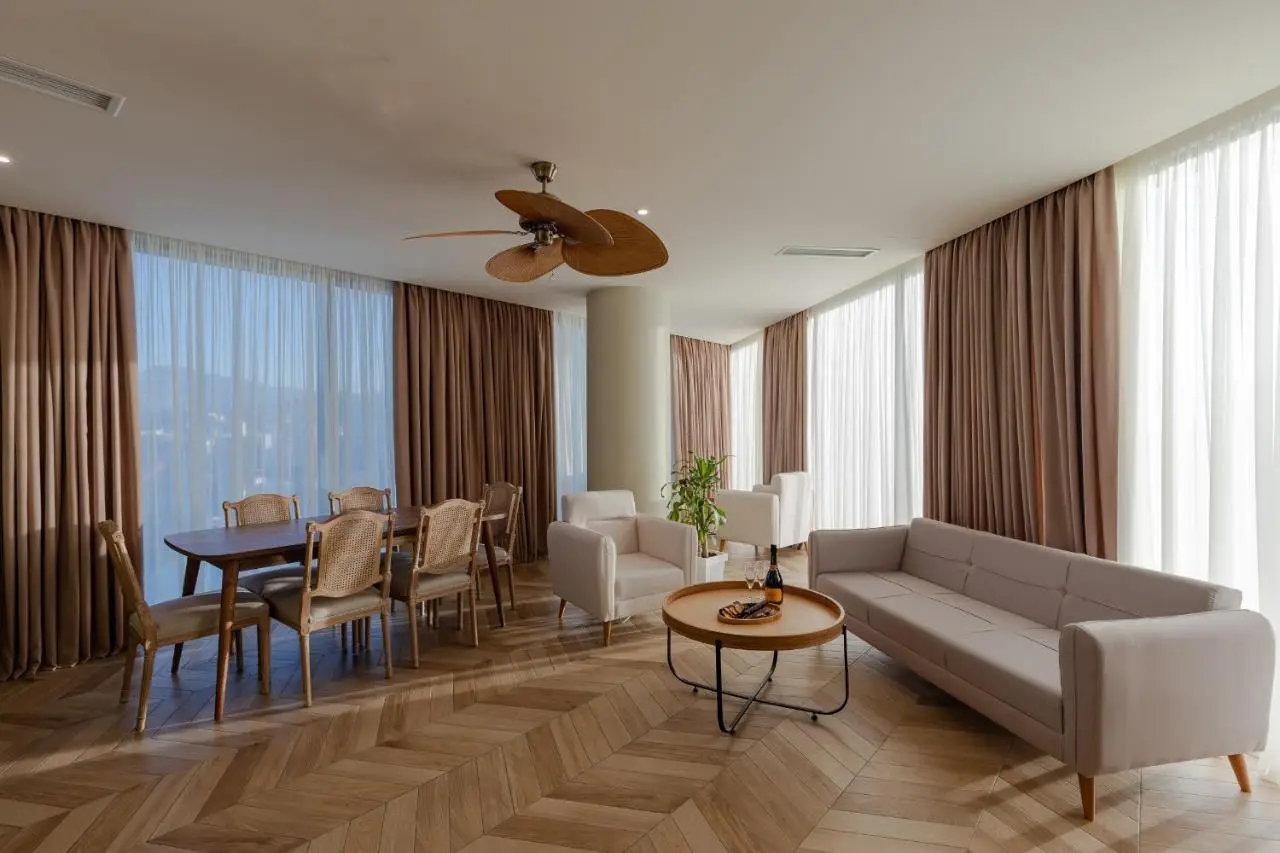 MiraMar Luxury Residences
