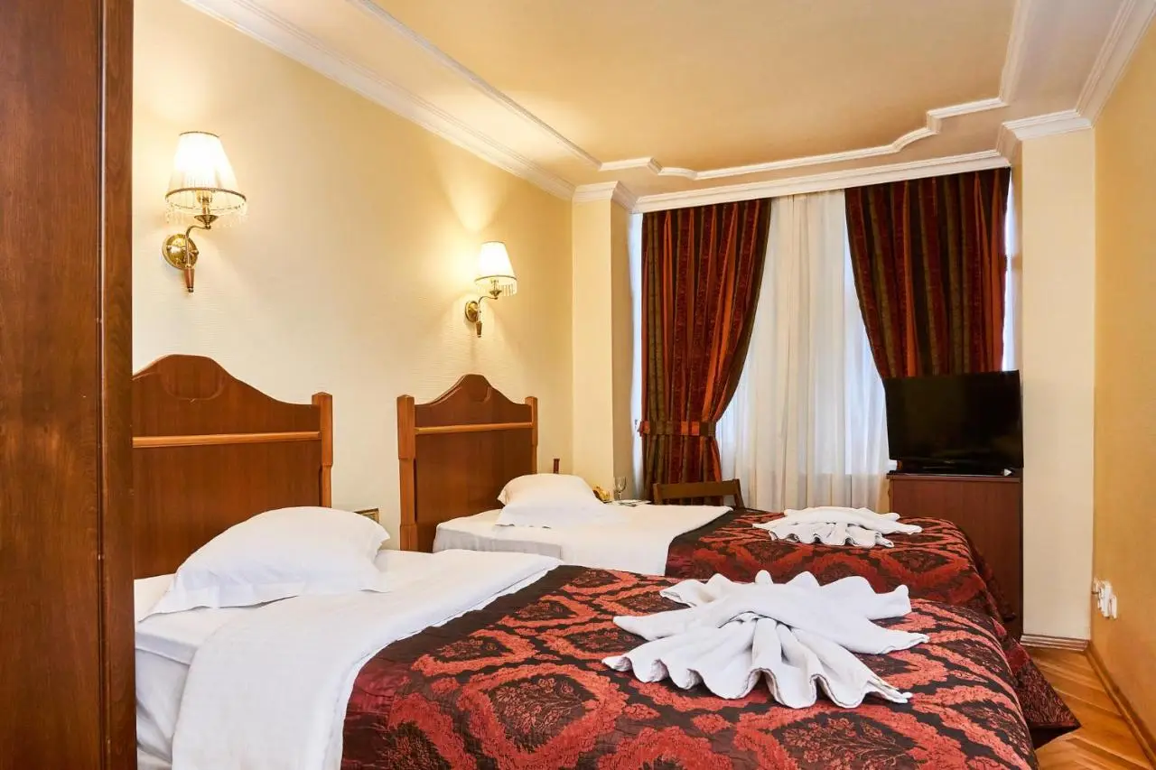 Amber Hotel & Spa