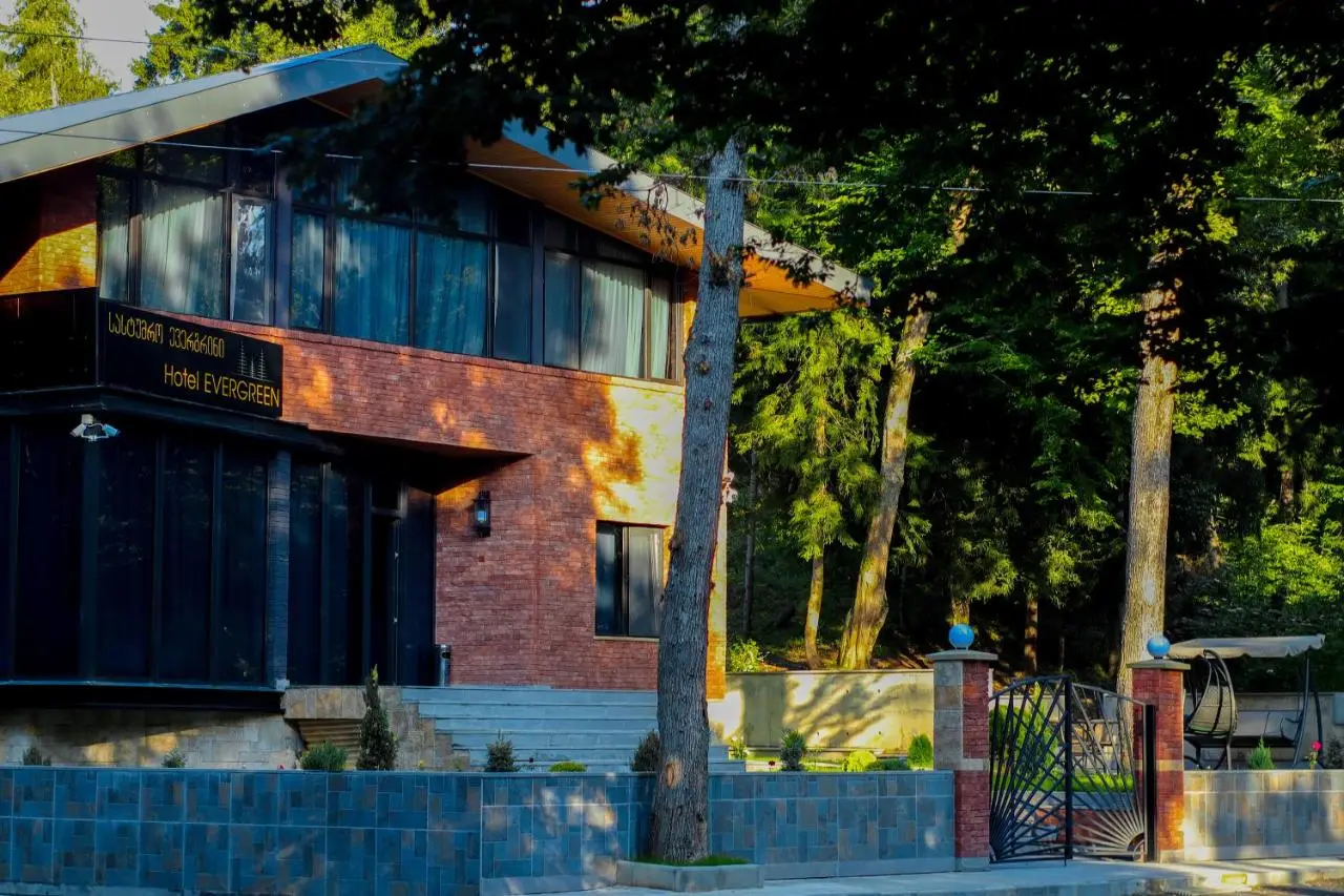 Hotel Evergreen