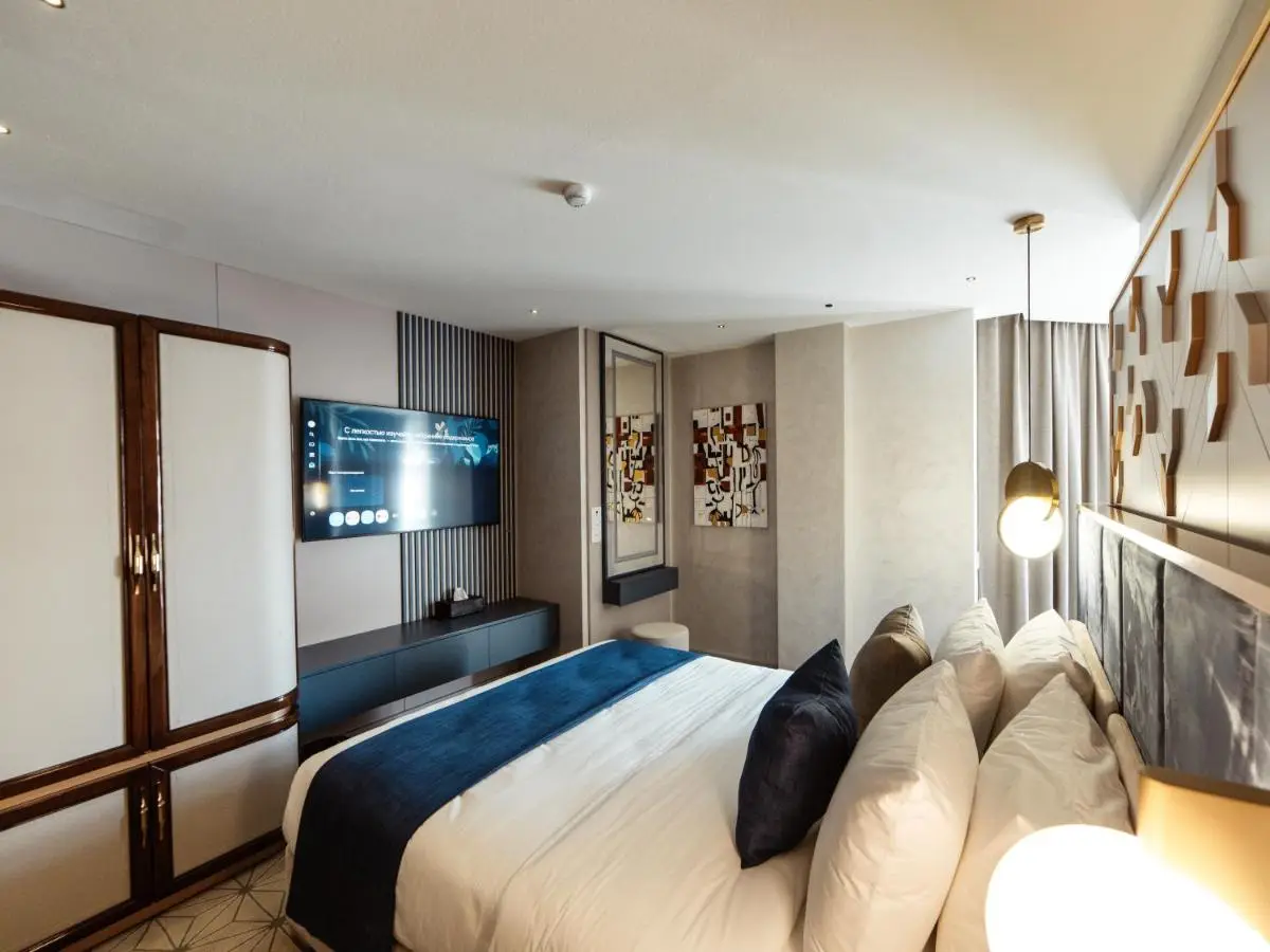 Meridian Luxury Boutique Hotel