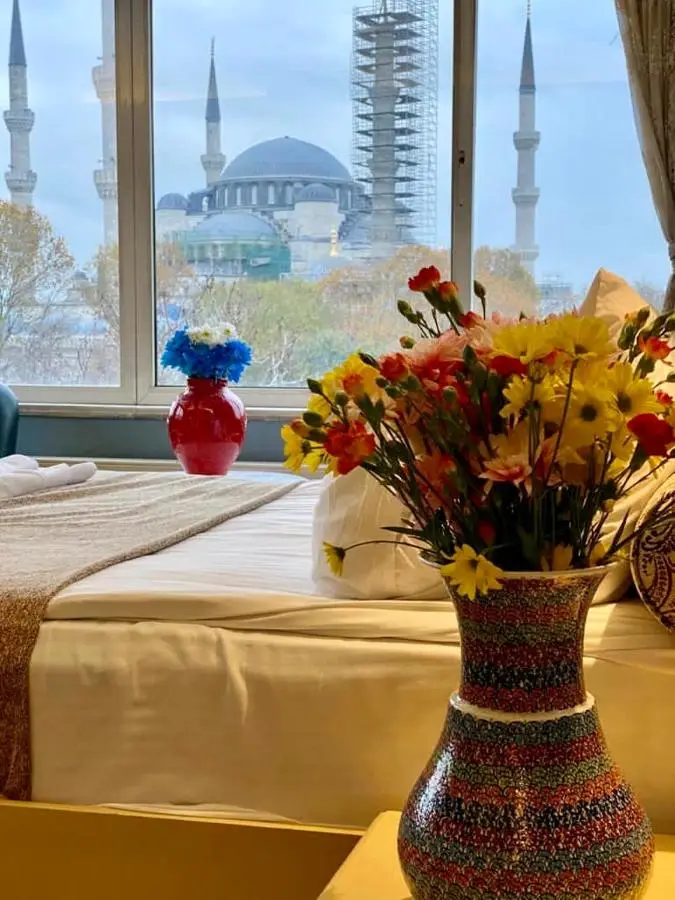 Optimist Hotel