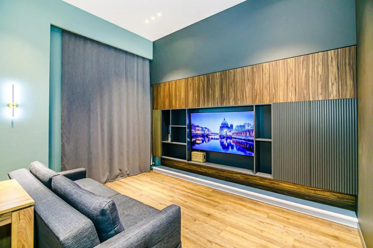 Knightsbridge Apartment by Baku Housing