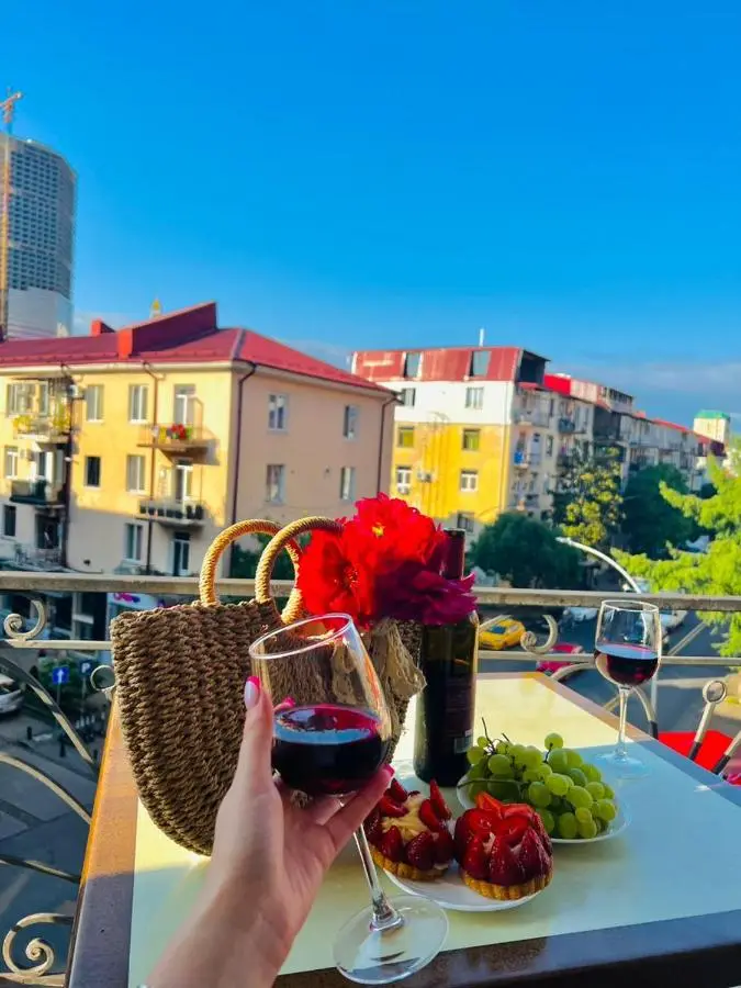 Eiffel Hotel