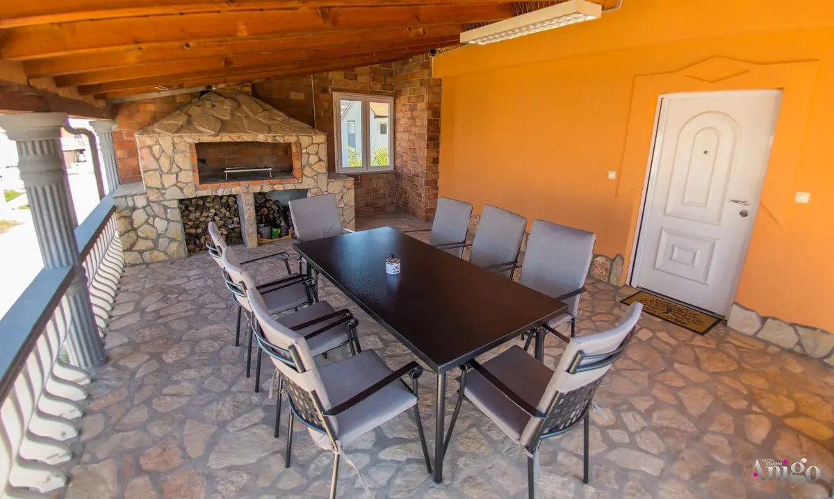 Mostaria House