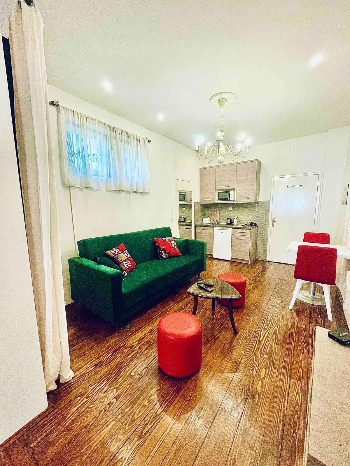Stylish 2 Room Apt Centre/Old Town