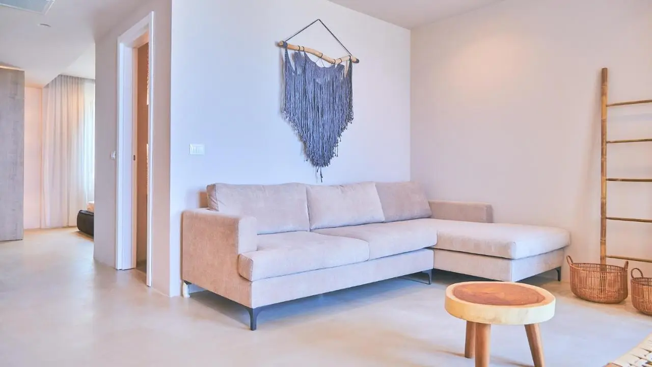Azar Luxury Suites