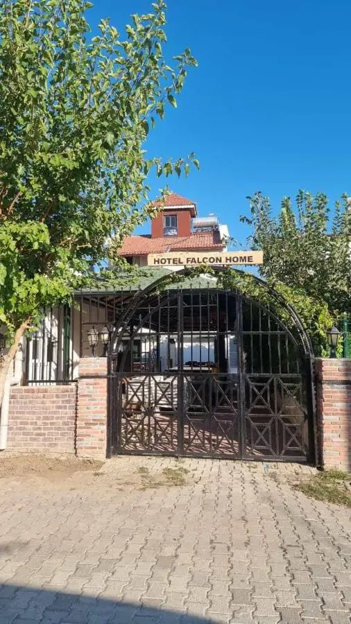 Hotel Falcon Home