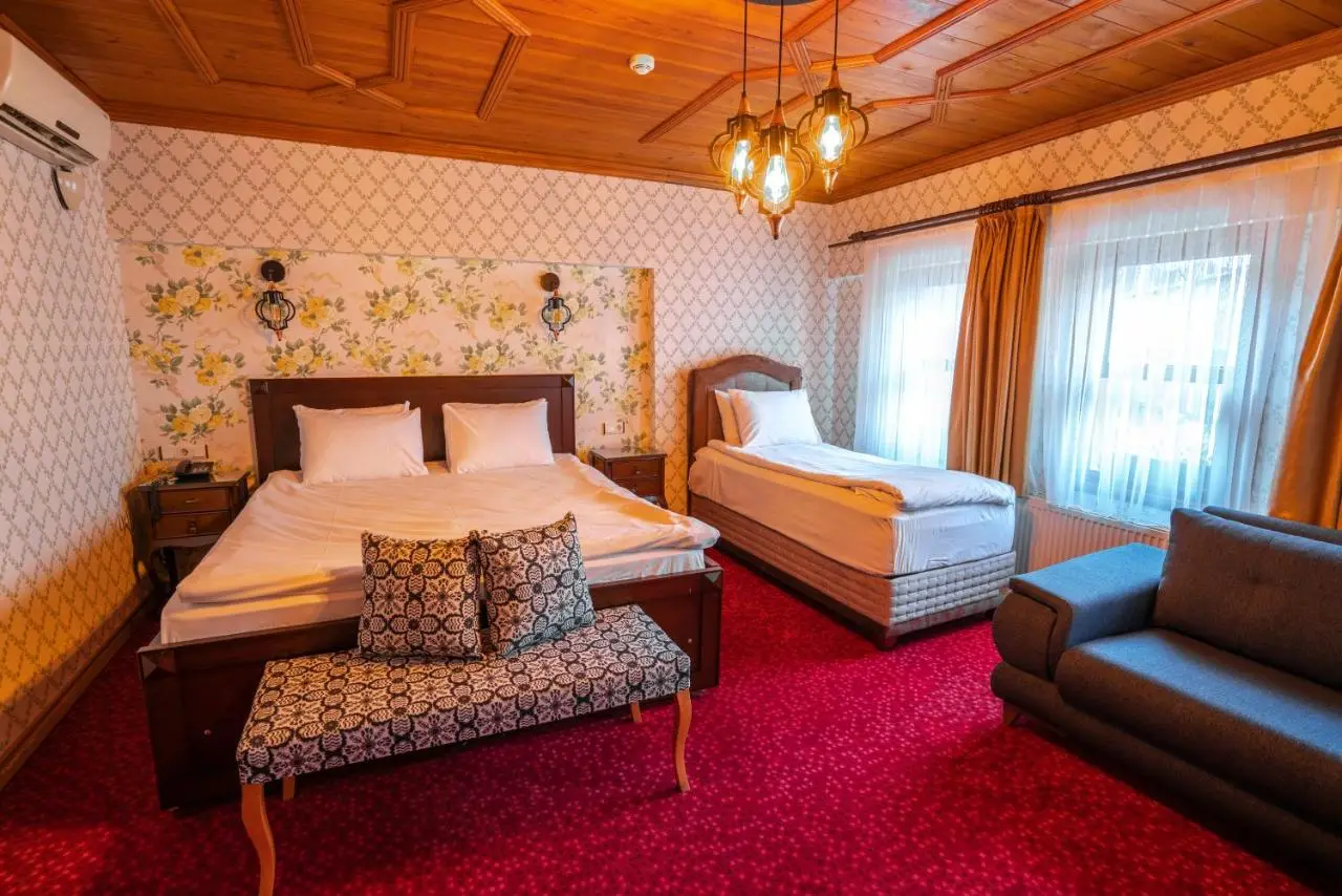 Gulliver Mansion Hotel