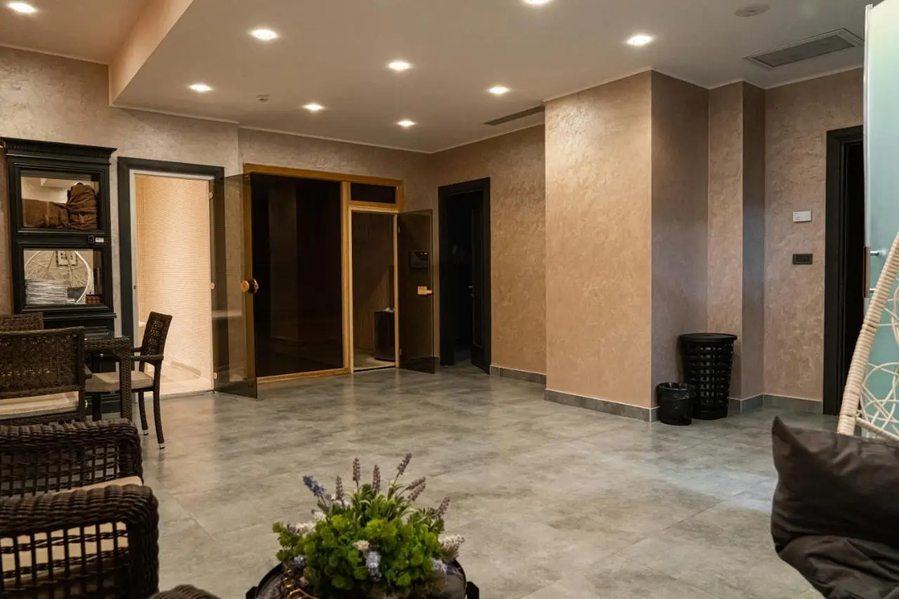 Premium Park Hotel
