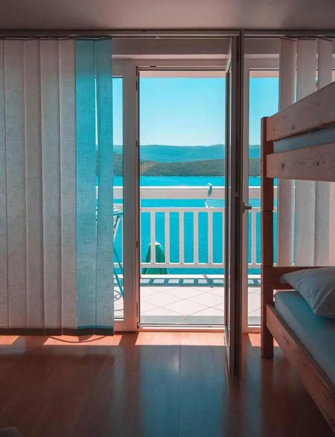 Villa Raguž sa Privatnom plažom i Garažom