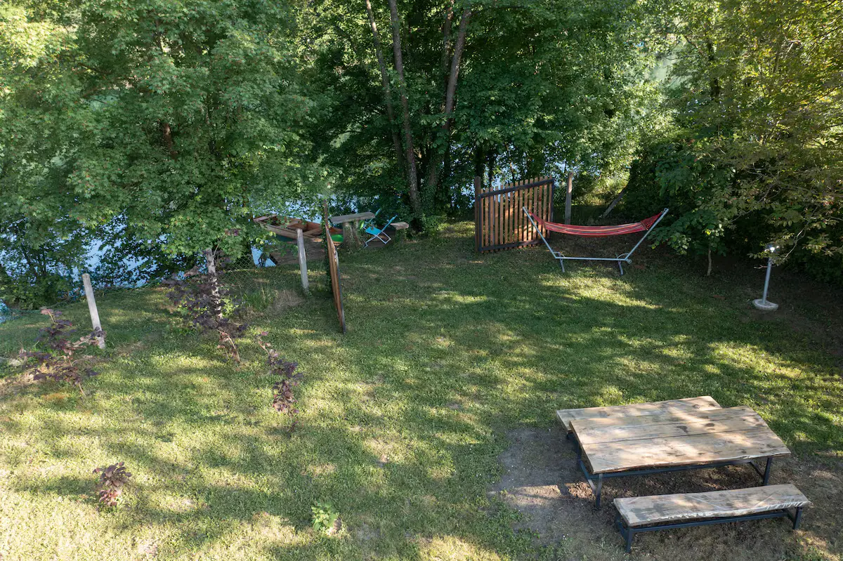 VILLA about min 3 persons - max 6 persons.
