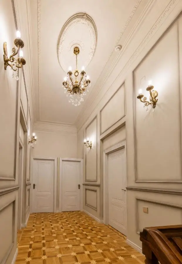 Old Money Boutique Hotel