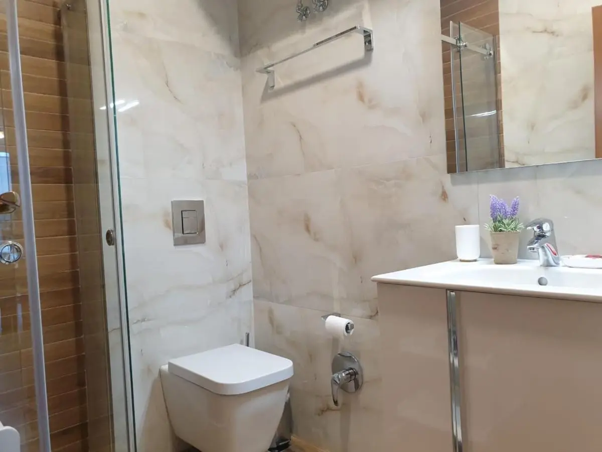 Central Comfy Apartment