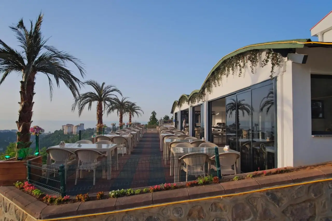 Perla Blanca Hotel