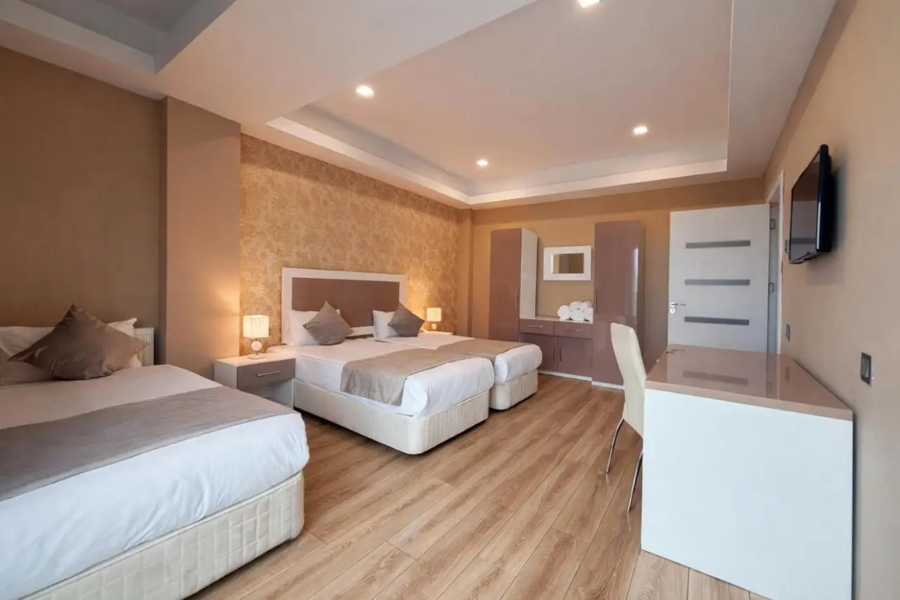 Diplomat Suites Hotel