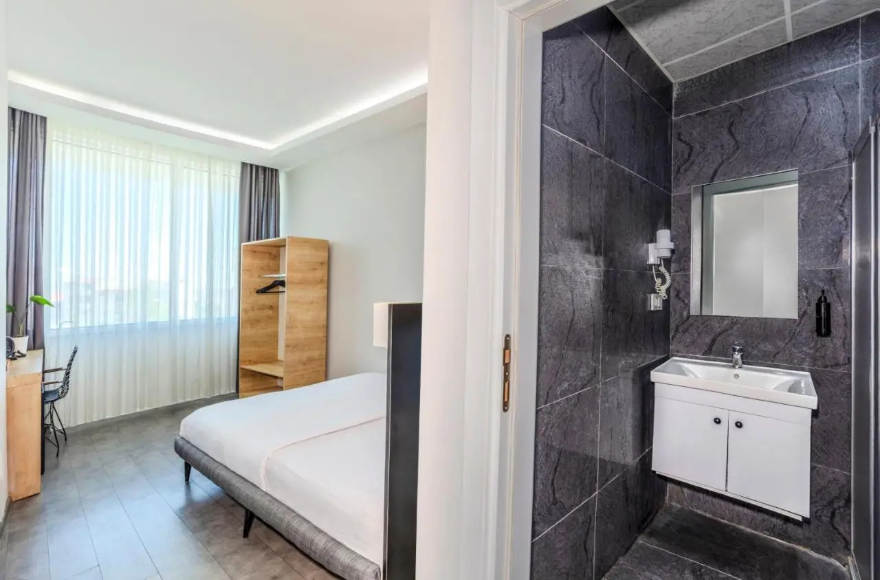 Dedem Hotel Express-İstanbul Airport-Round Trip Airport Service