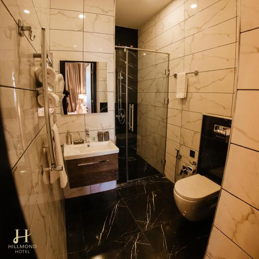 Hillmond Hotel