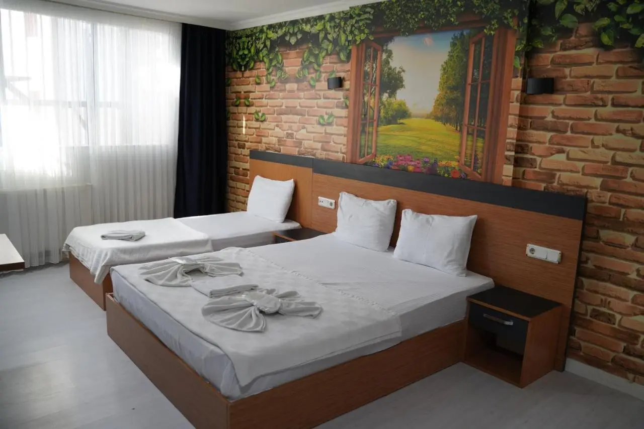 Heraldic Room Hotel