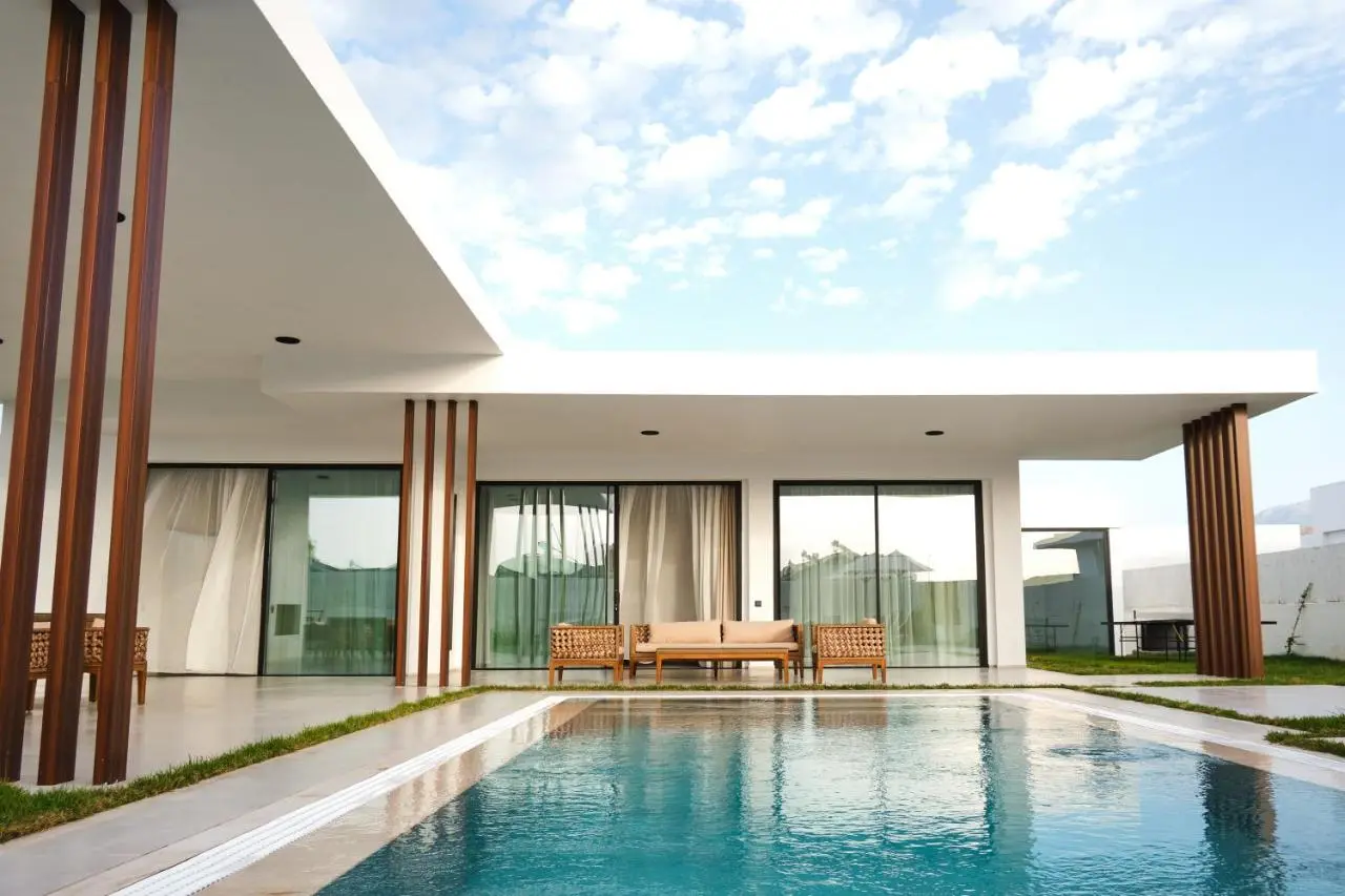 Ashta Nordic Suite