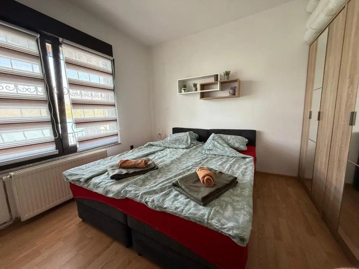 'Miris Ljeta' Cozy Lakefront Holiday Home