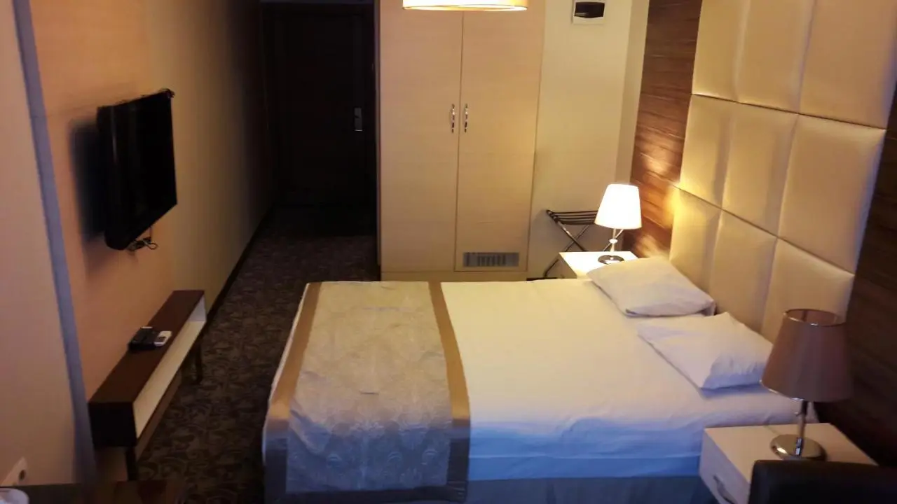 Derpa Suite Hotel