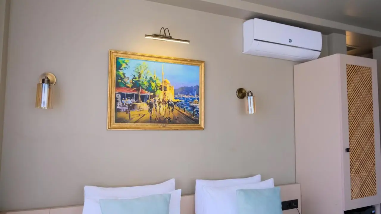 By Kinyas Hotel