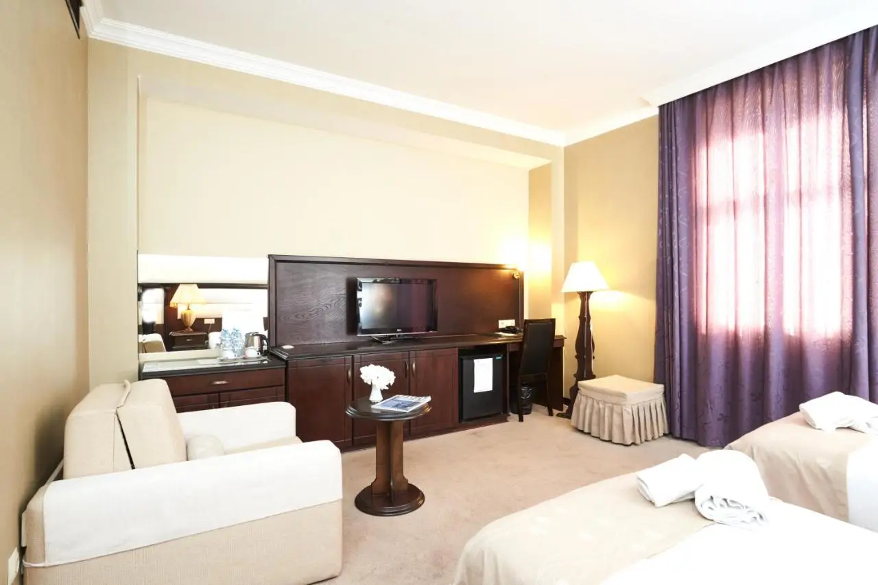 Smith Hotel