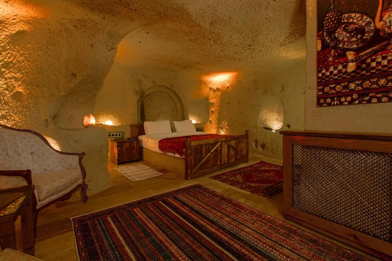 Babili Cappadocia Cave