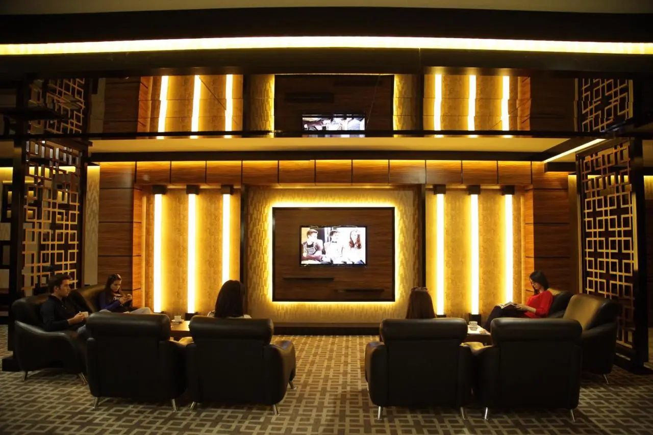 Grand Cali Hotel