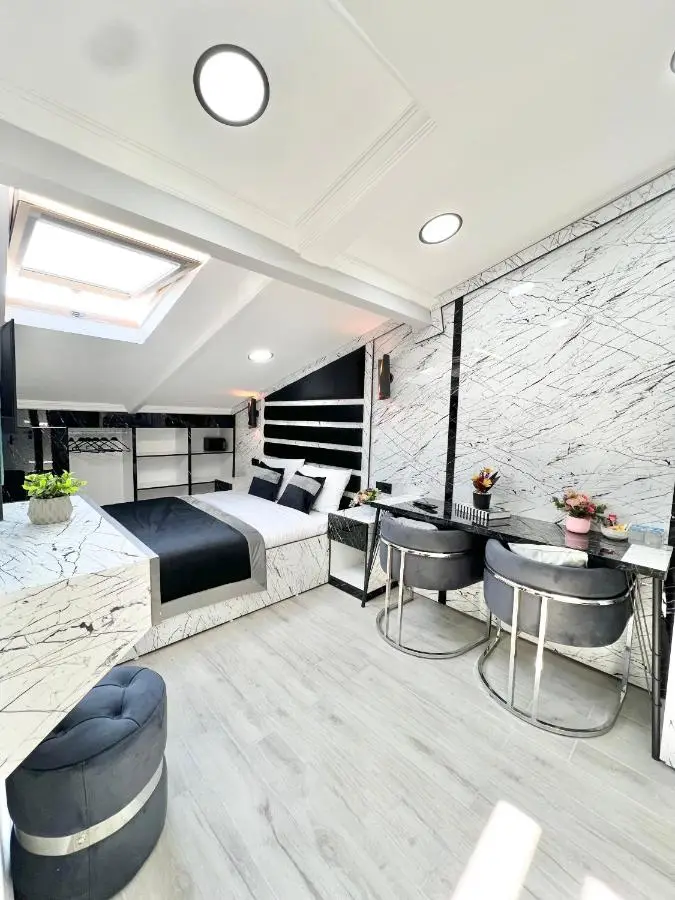 Taksim Larissa hotel suites