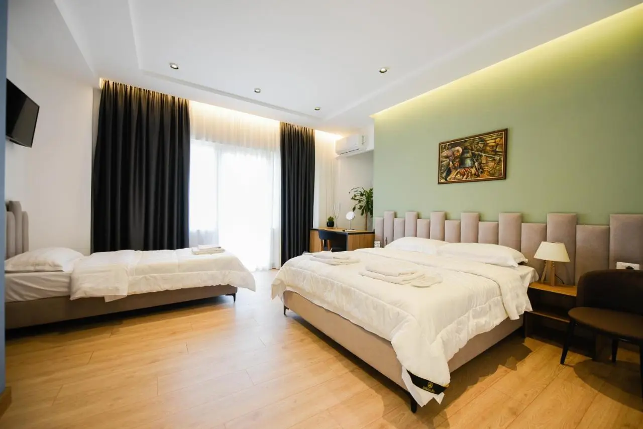 Hotel Blini