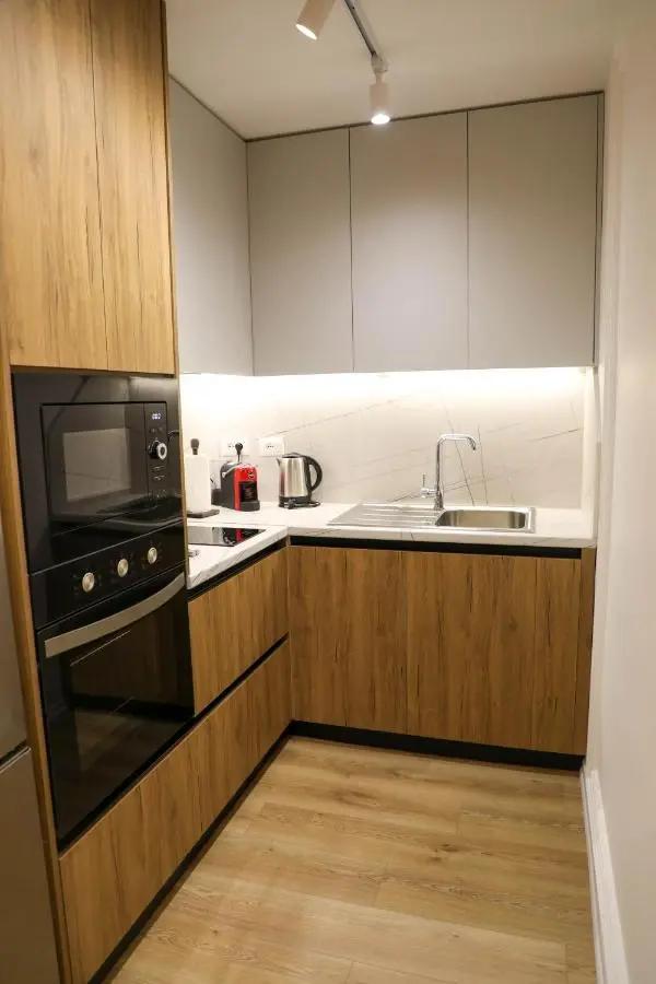 Central Continental Apartment