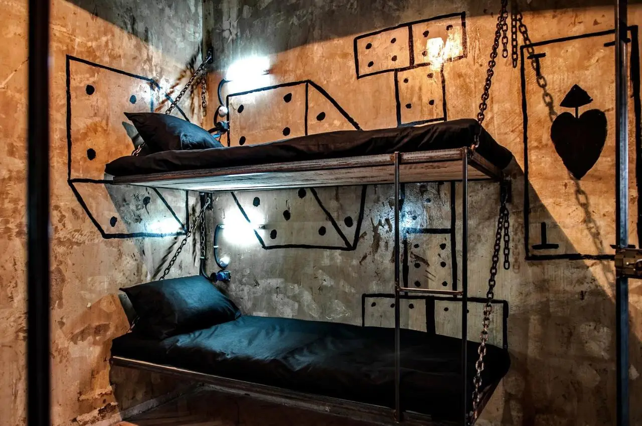 ALCATRAZ JAIL-HOSTEL