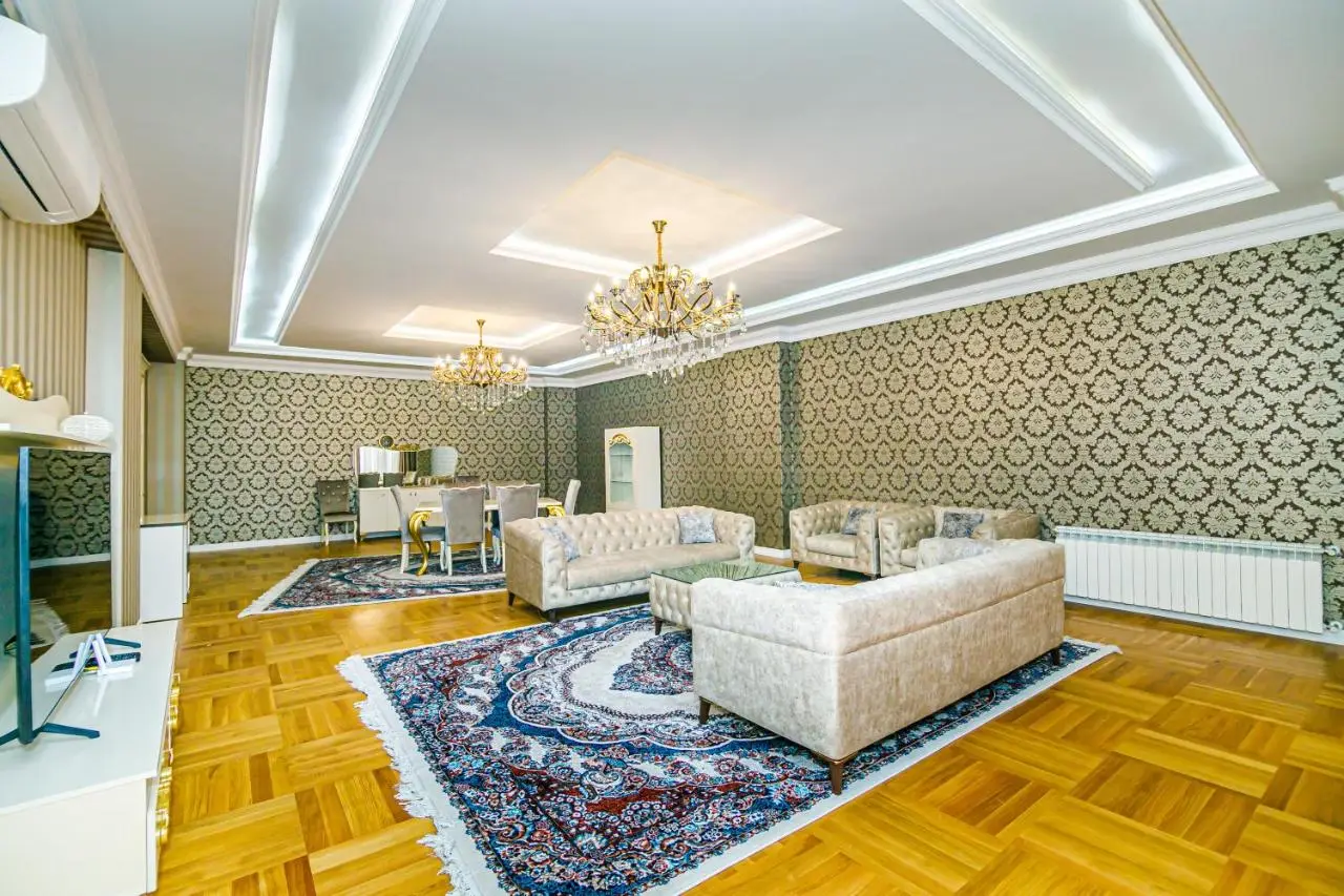 City Centre apartment on Nizami