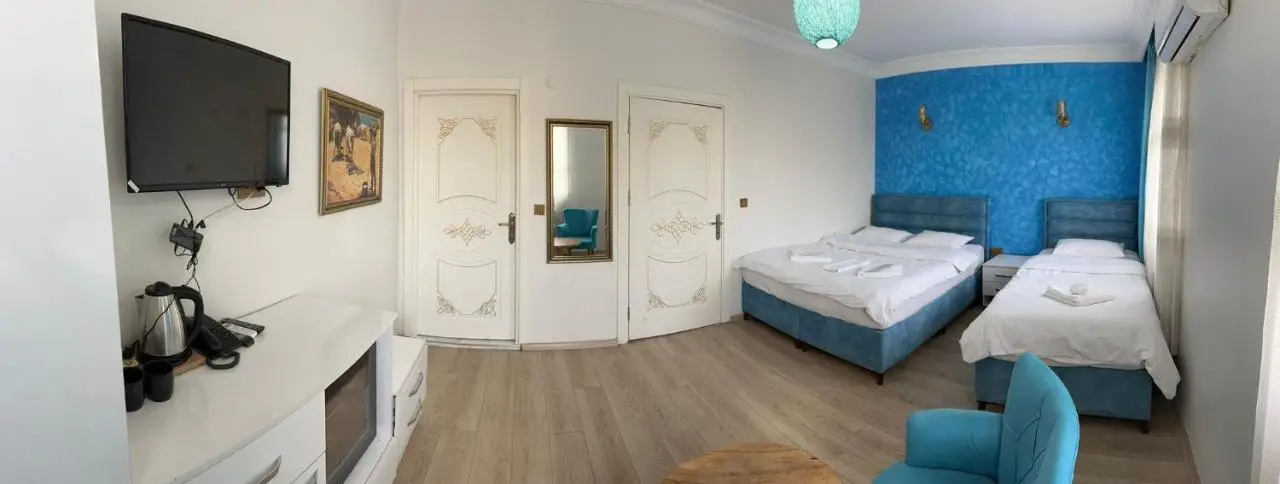 AVRASYAQUEEN HOTEL