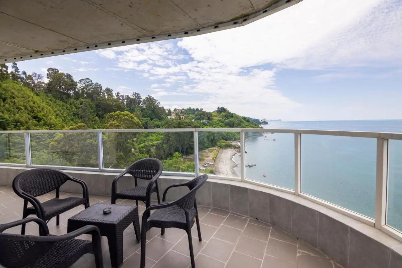 Bamboo Beach Apartments