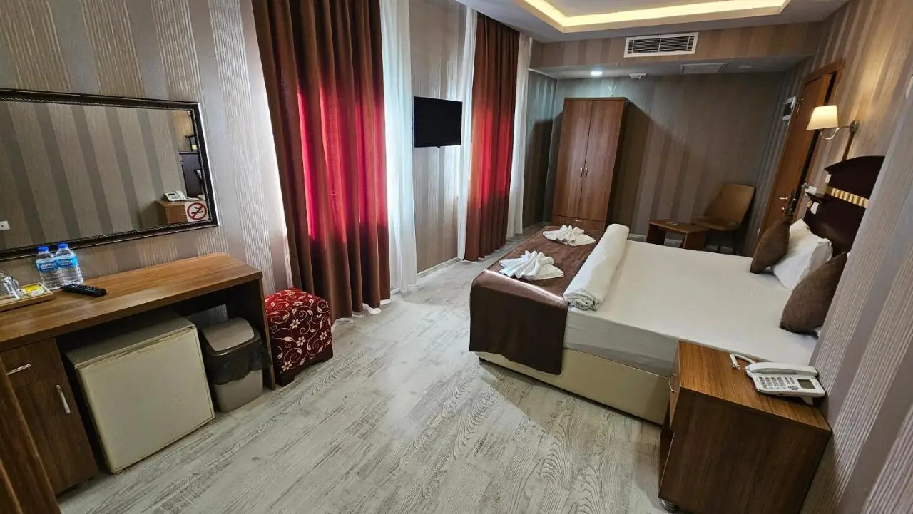 POINTBREAK OTEL
