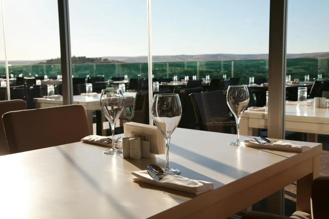 Nevali Hotel & Convention Center